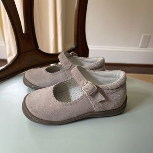 Gepetto’s Mary Jane shoes- grey nubuck